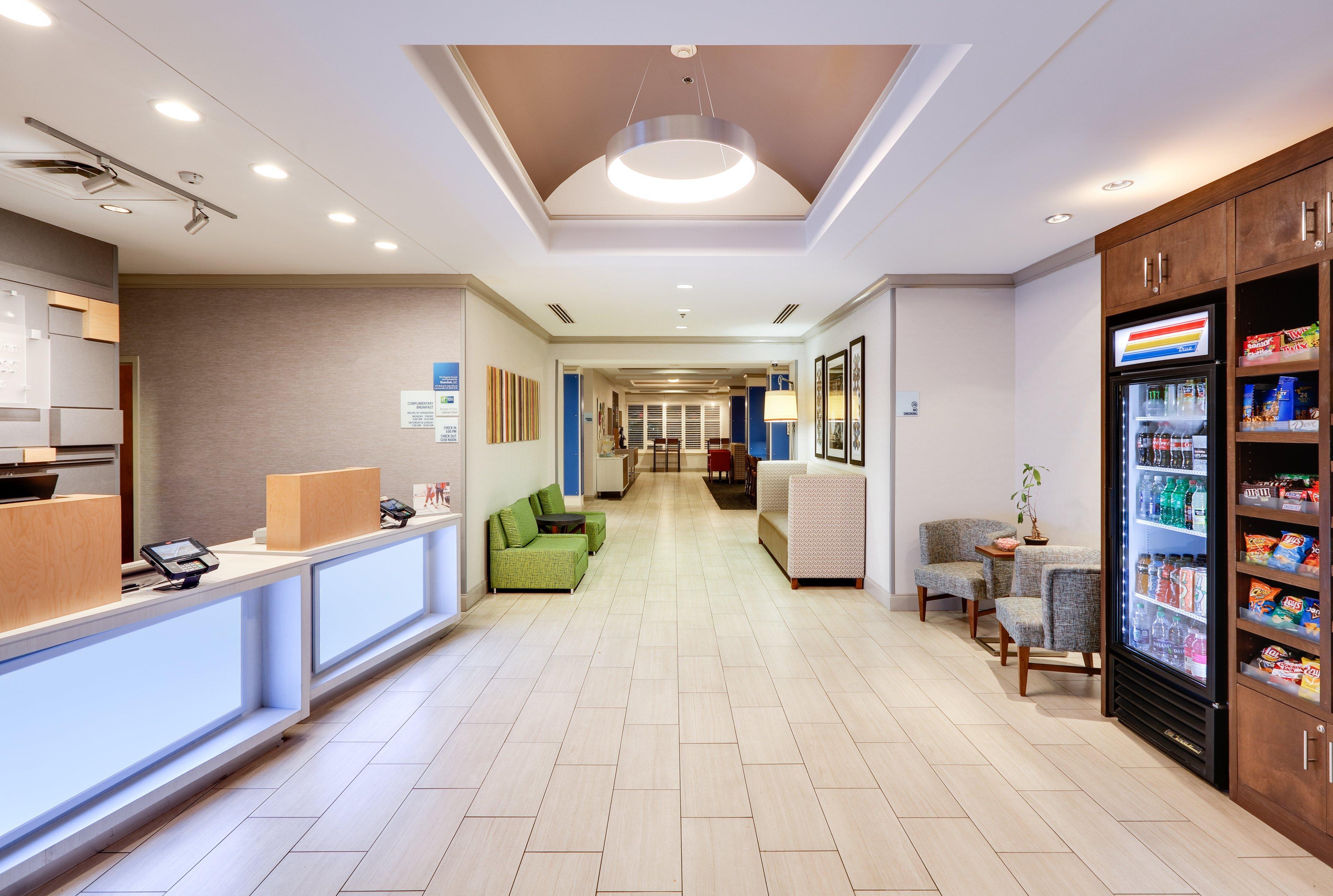 Holiday Inn Express Hotel & Suites Dublin By Ihg Exteriör bild