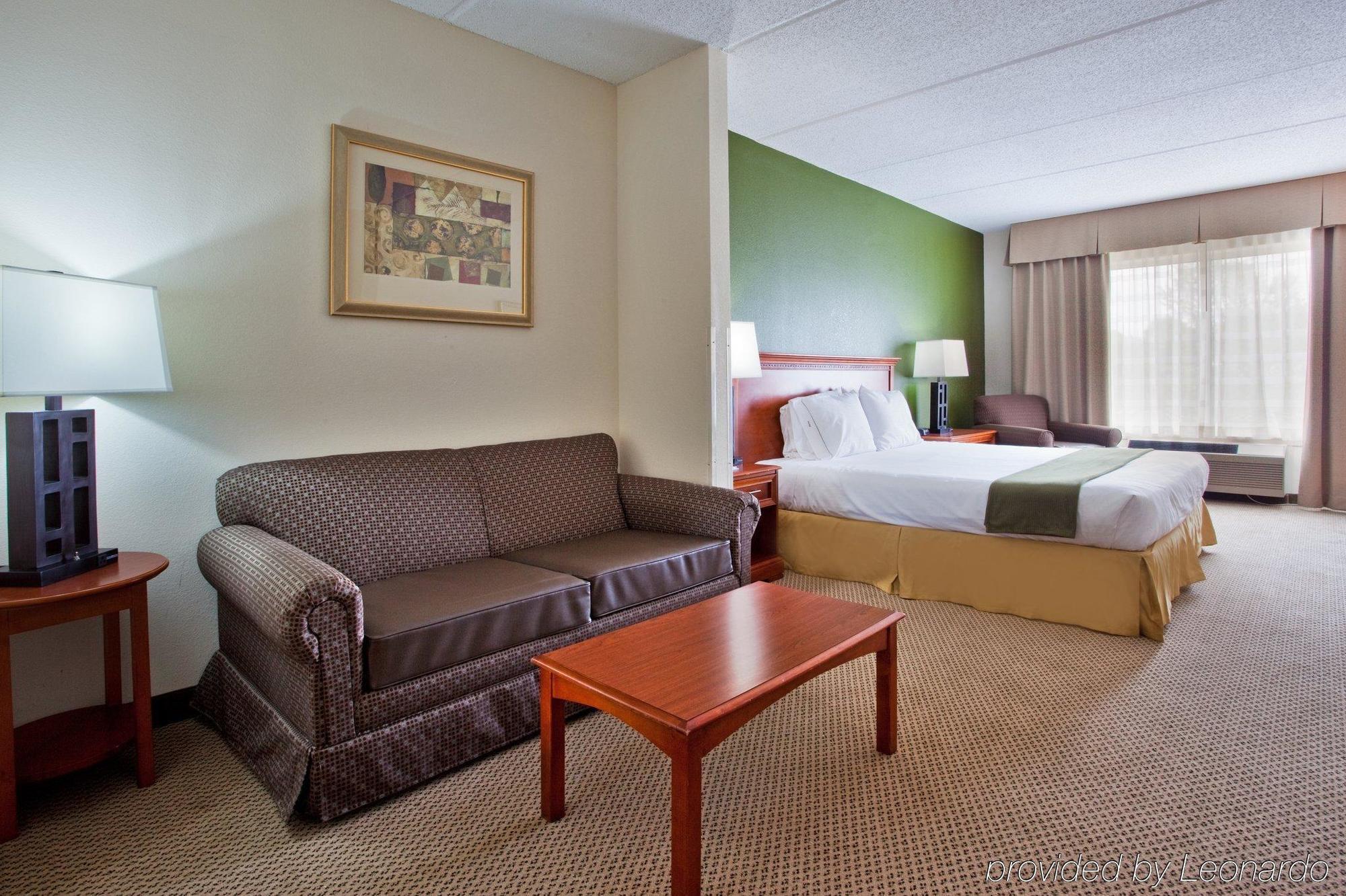 Holiday Inn Express Hotel & Suites Dublin By Ihg Exteriör bild