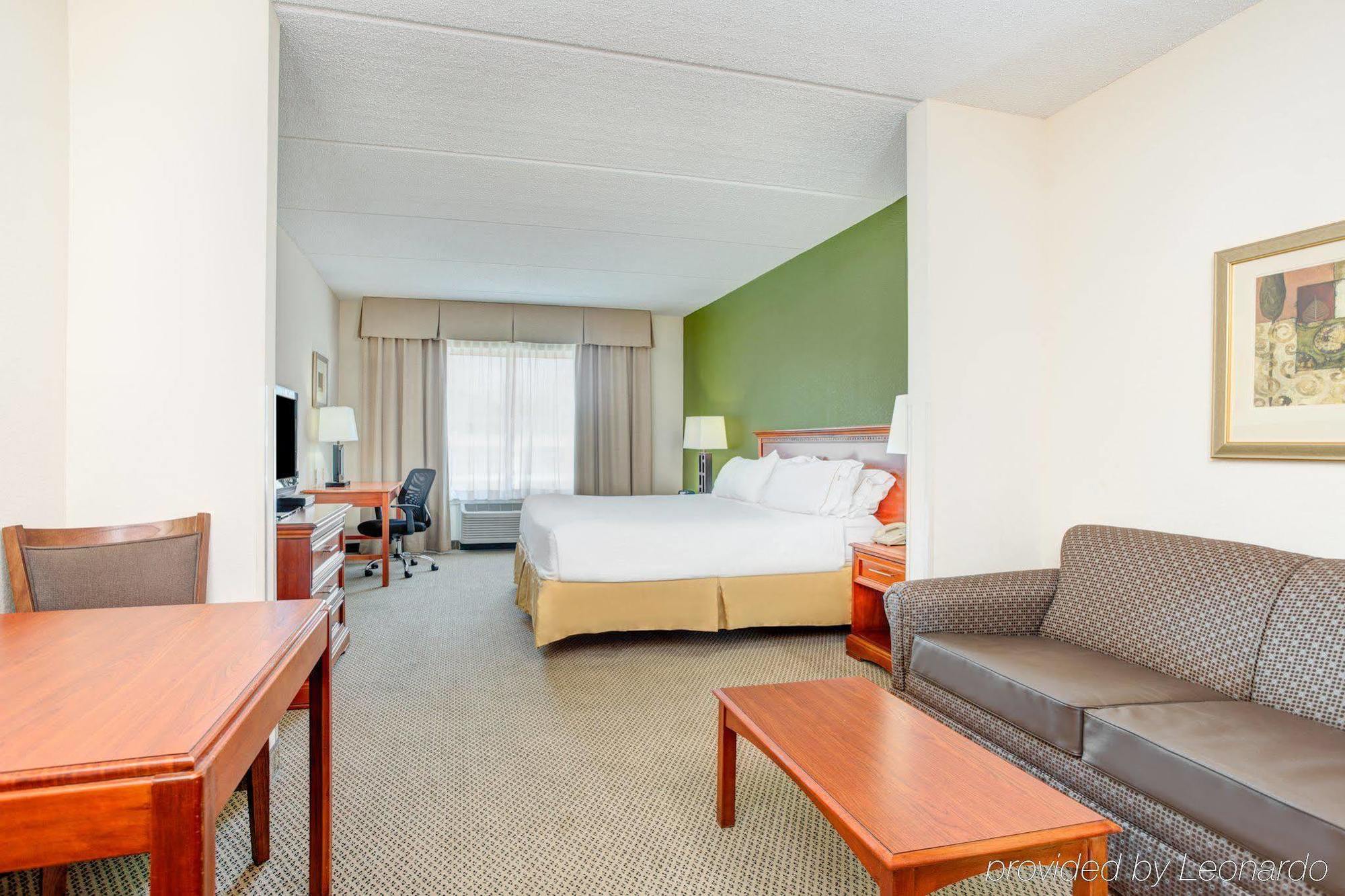 Holiday Inn Express Hotel & Suites Dublin By Ihg Exteriör bild
